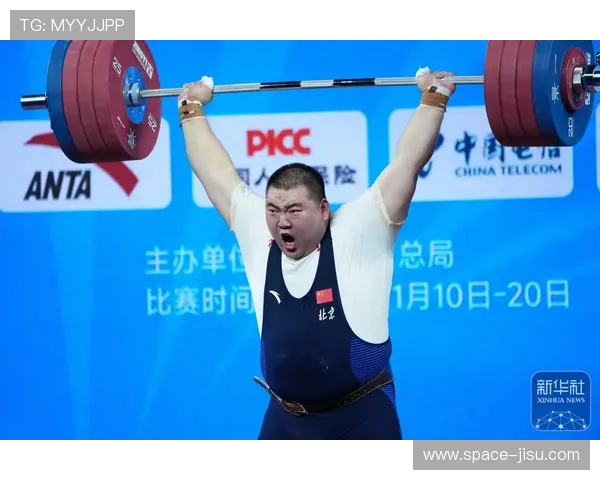 全运会男子109公斤级决赛，王贵洲超龄稳定性撼动老将格局